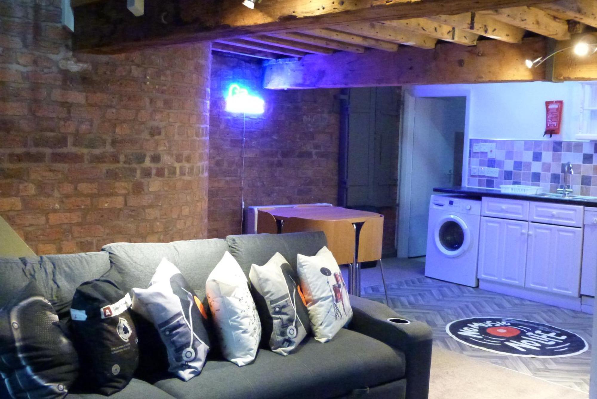 Button Street By Ustay Aparthotels Liverpool Exterior photo